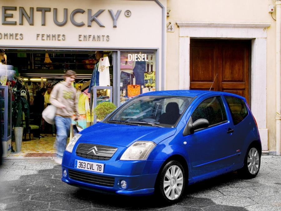  Citroen C2 VTS 2004 года  (фото 8 из 15)